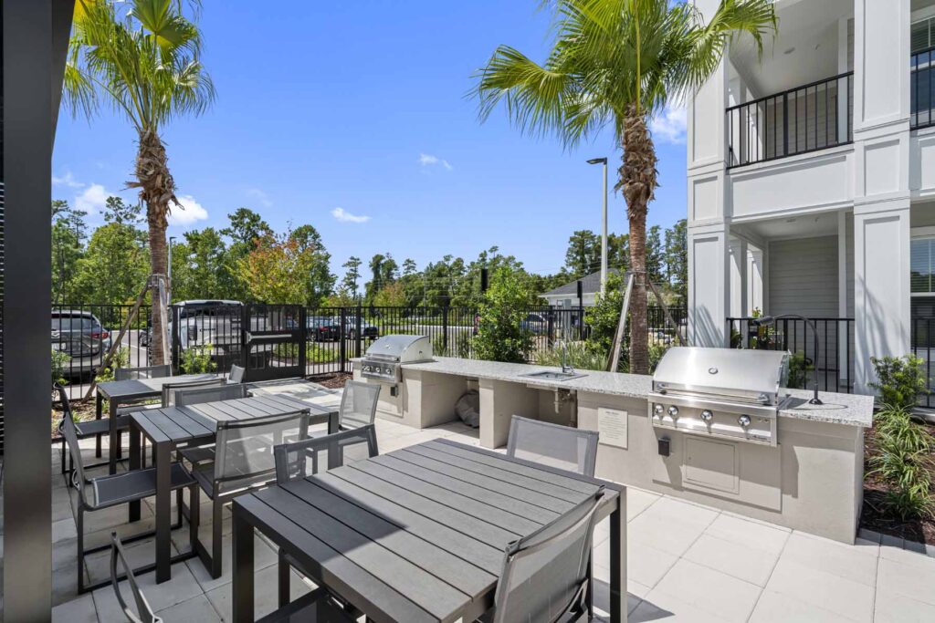 grilling station - Caroline Waterford Lakes - Luxury Apartments in Orlando